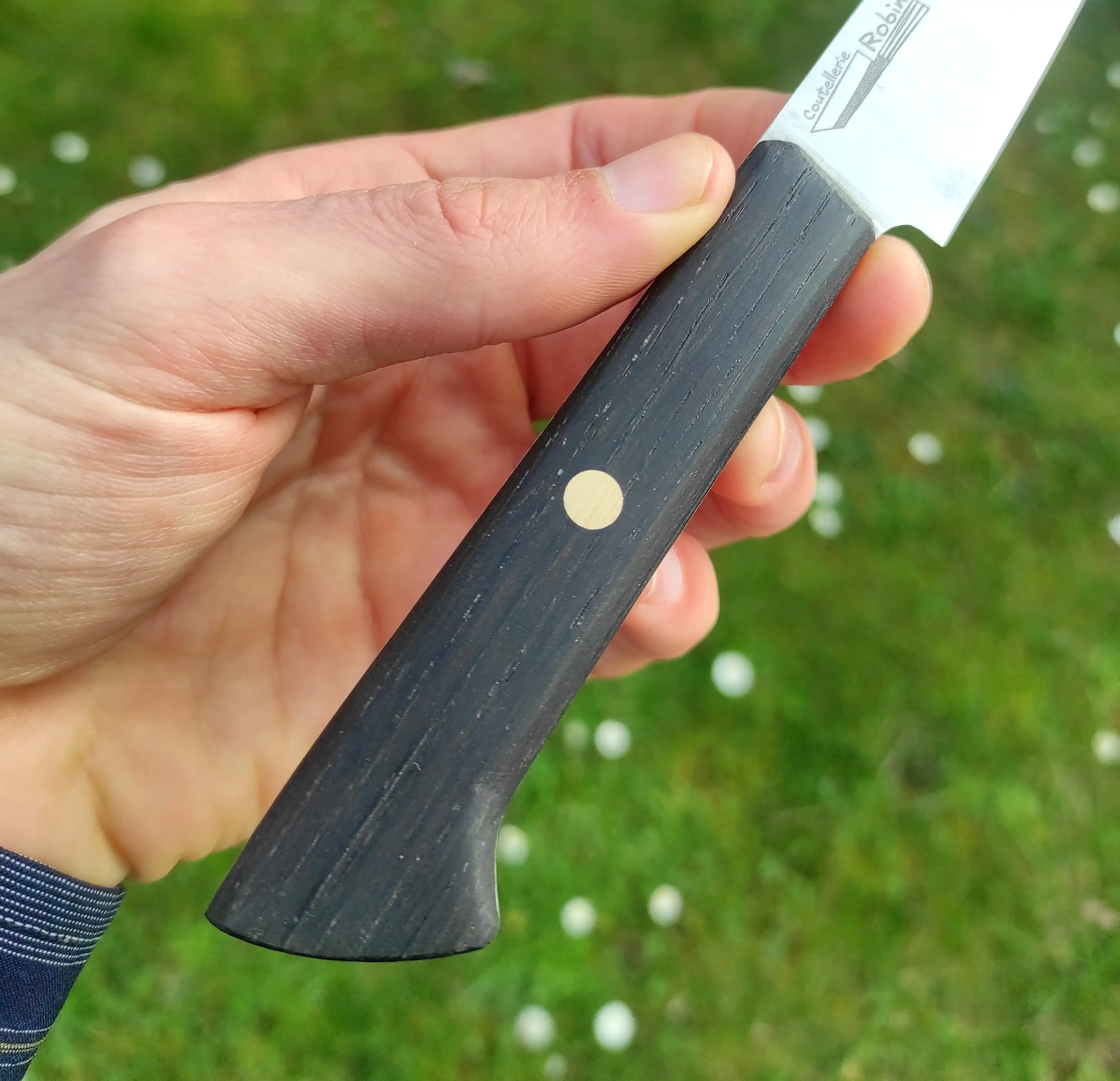 Picture of an office knife